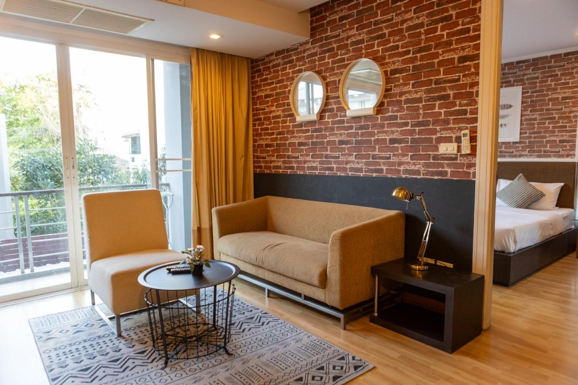 Go Inn Thonglor 23 โกอินน์ ทองหล่อ 23 X Банкок Екстериор снимка